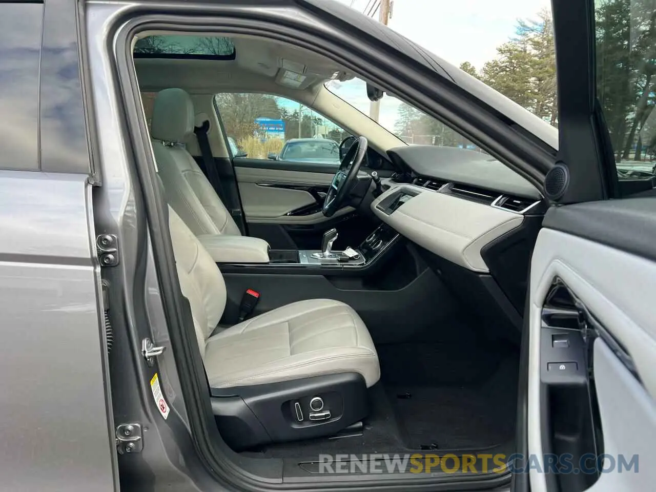 5 fotografías del automóvil dañado SALZJ2FX7MH153527 LAND ROVER RANGEROVER 2021