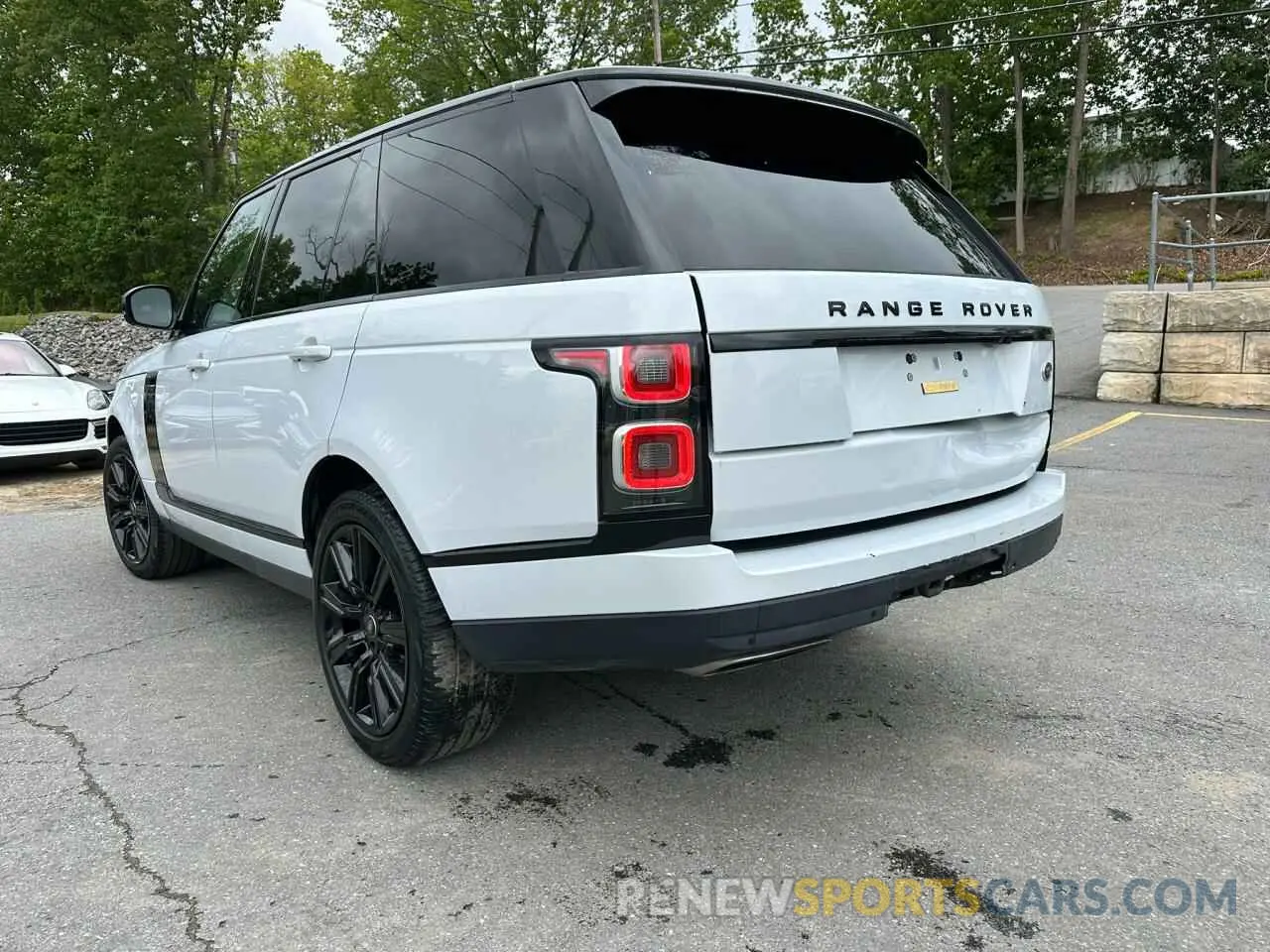 2 fotografías del automóvil dañado SALGR2SU5NA459924 LAND ROVER RANGEROVER 2022