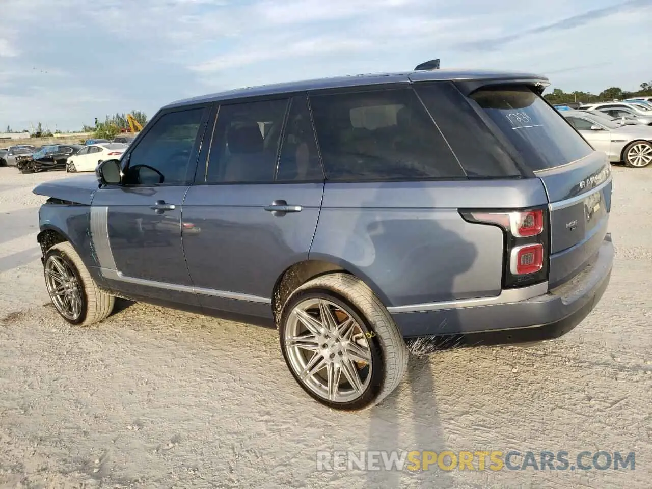 2 fotografías del automóvil dañado SALGS2SE5NA461072 LAND ROVER RANGEROVER 2022