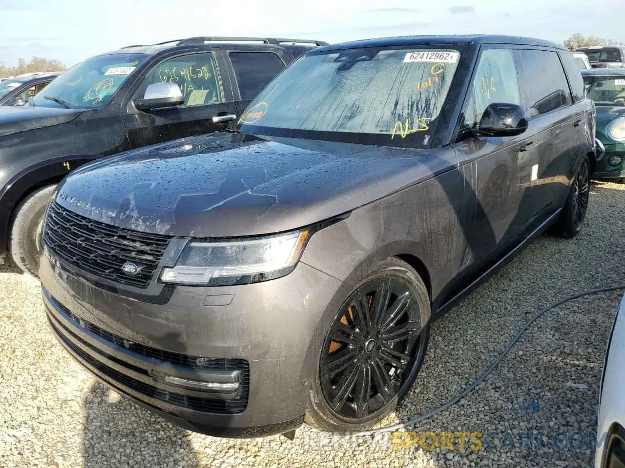 2 fotografías del automóvil dañado SALKVBE76NA008674 LAND ROVER RANGEROVER 2022