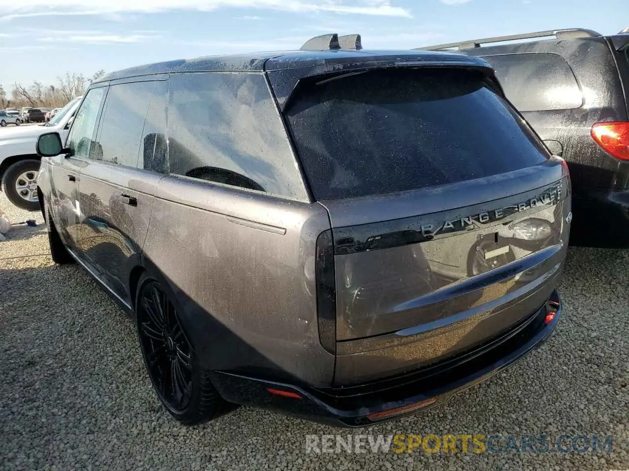 3 fotografías del automóvil dañado SALKVBE76NA008674 LAND ROVER RANGEROVER 2022