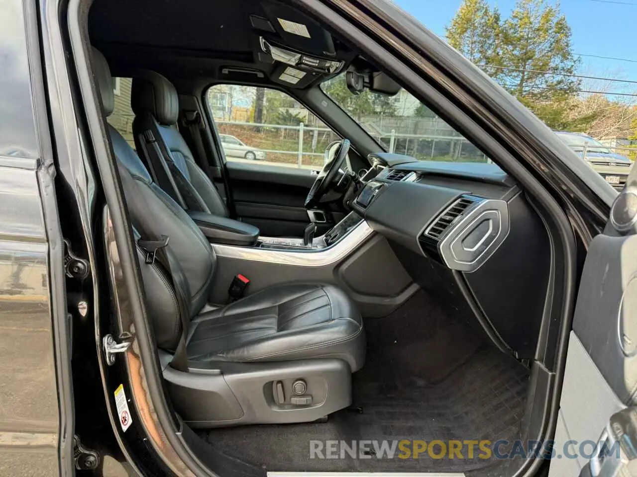 9 fotografías del automóvil dañado SALWR2SU8NA224431 LAND ROVER RANGEROVER 2022