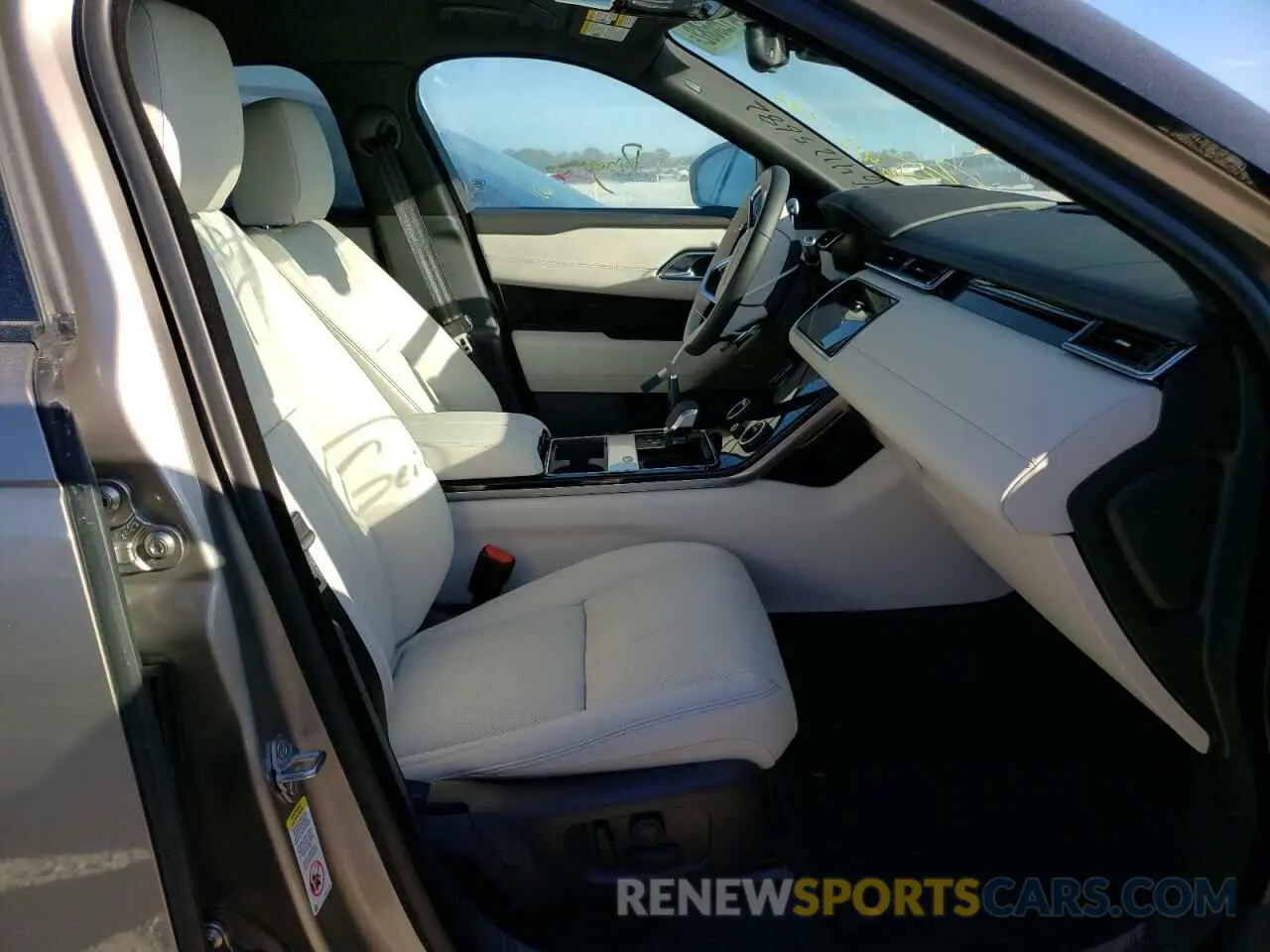 5 fotografías del automóvil dañado SALYT2EX4NA345733 LAND ROVER RANGEROVER 2022