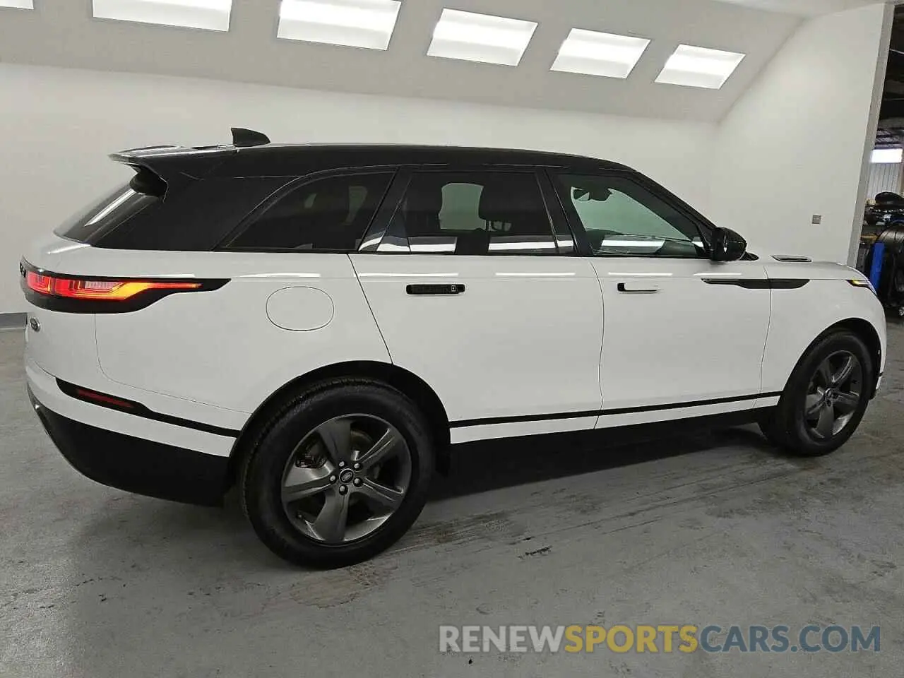 3 fotografías del automóvil dañado SALYT2EX7NA329820 LAND ROVER RANGEROVER 2022