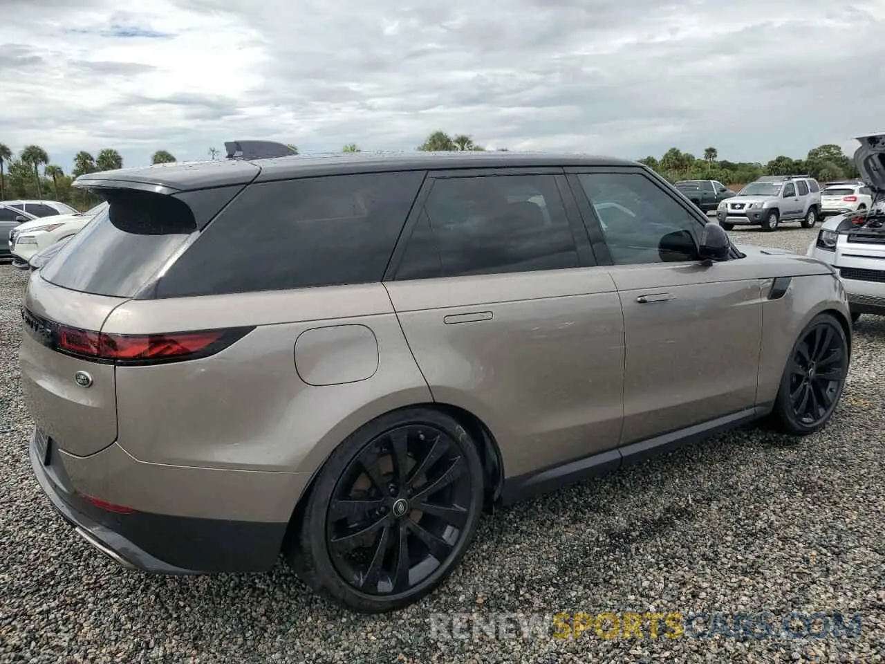 3 fotografías del automóvil dañado SAL1P9EU9PA103933 LAND ROVER RANGEROVER 2023