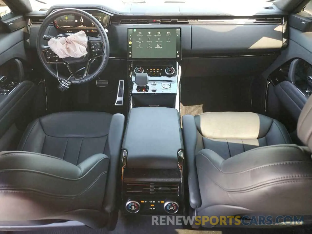 8 fotografías del automóvil dañado SAL1V9E70PA125397 LAND ROVER RANGEROVER 2023
