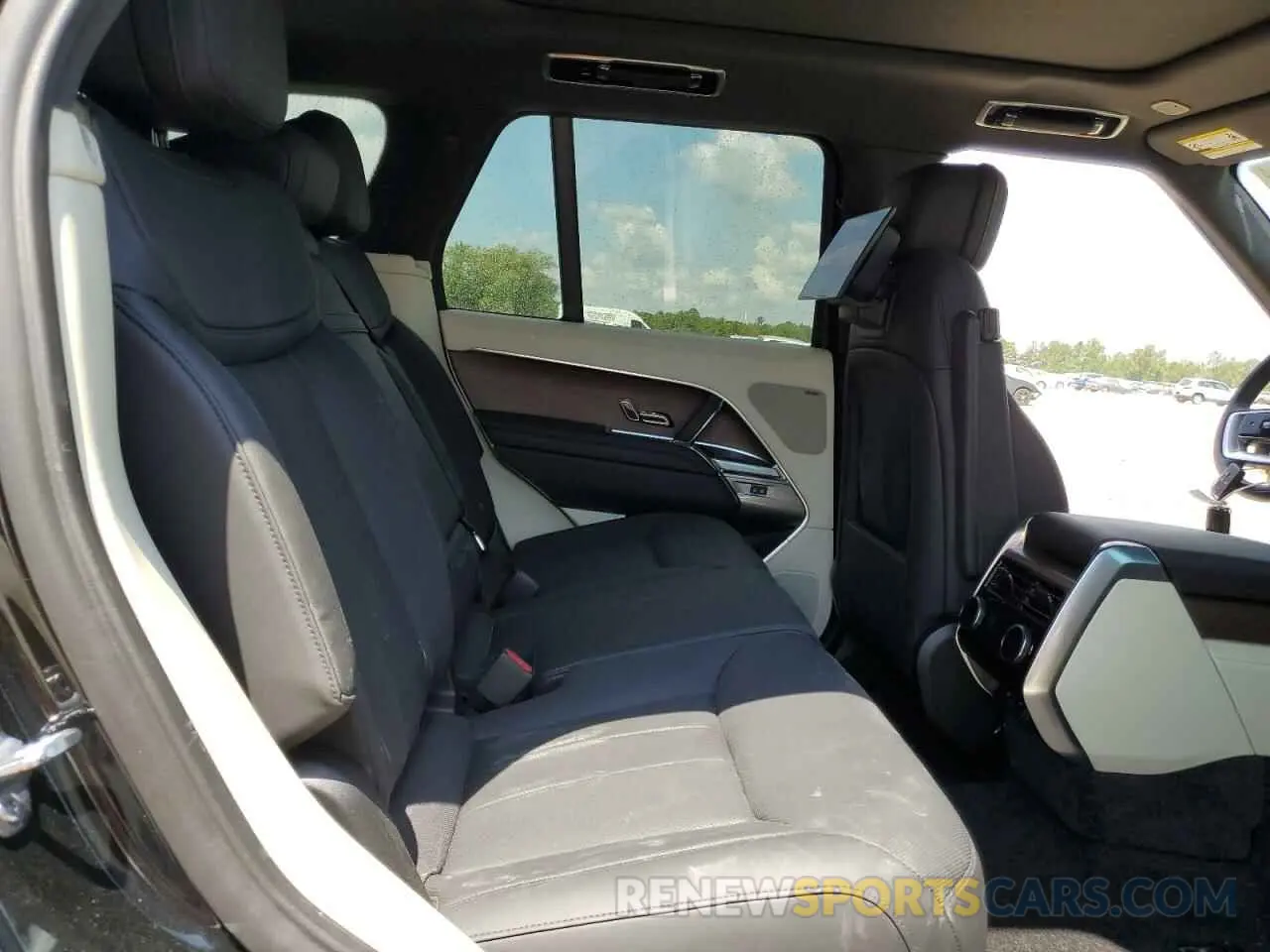 11 fotografías del automóvil dañado SALKP9E73PA083967 LAND ROVER RANGEROVER 2023
