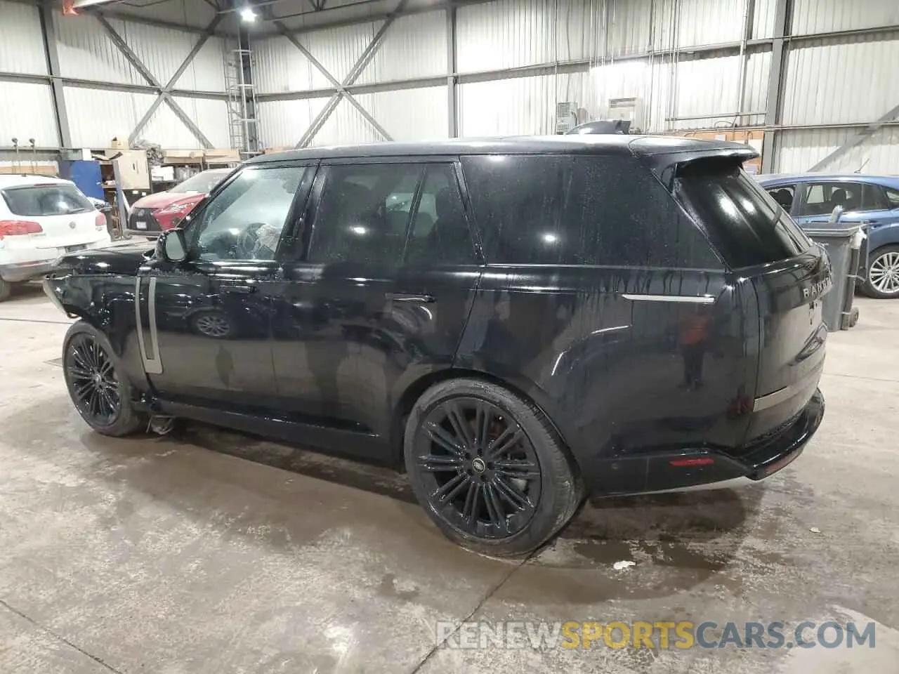 2 fotografías del automóvil dañado SALKP9E77PA040247 LAND ROVER RANGEROVER 2023