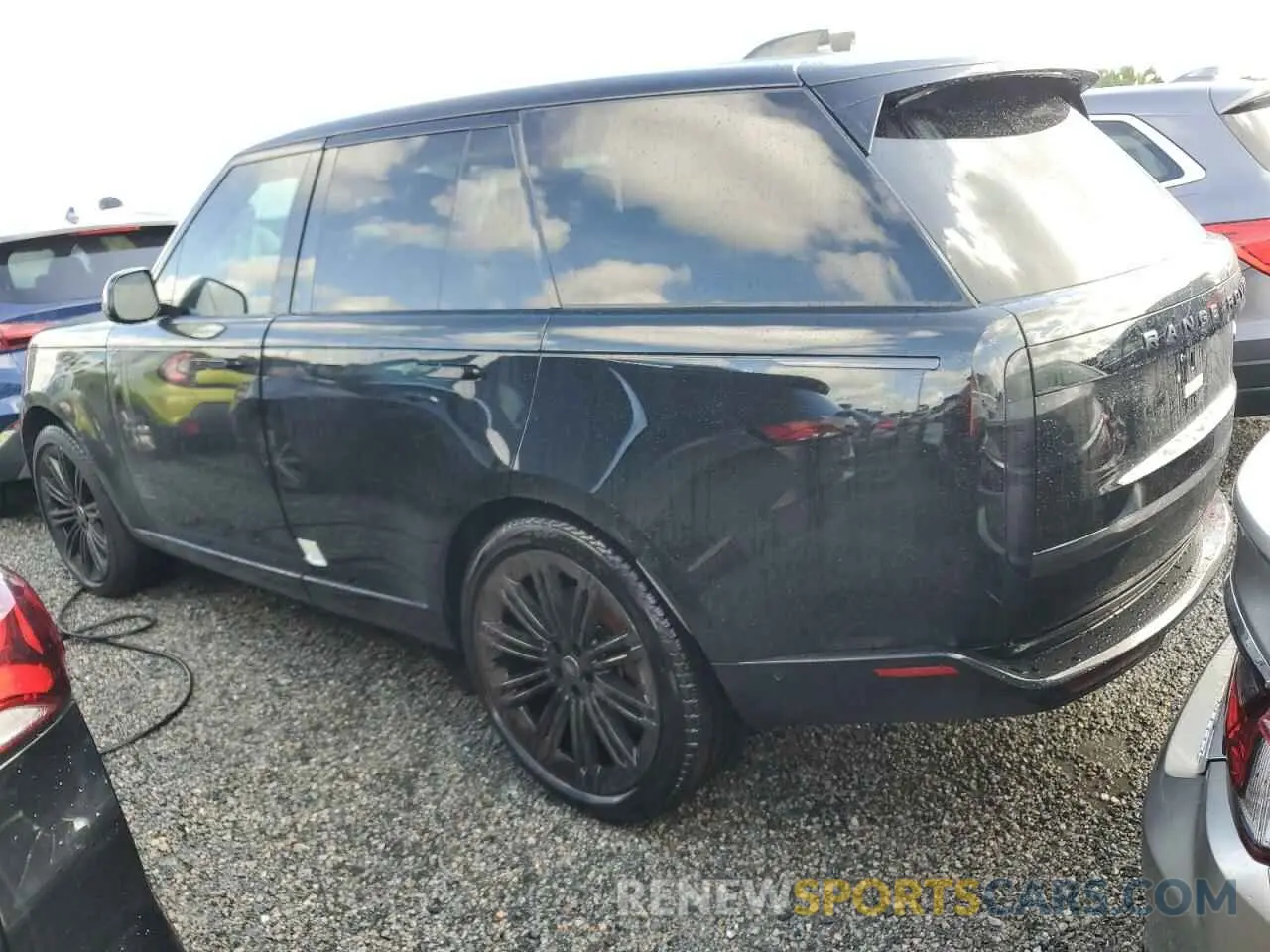 2 fotografías del automóvil dañado SALKP9E77PA077430 LAND ROVER RANGEROVER 2023
