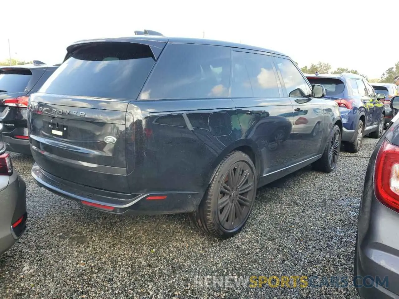 3 fotografías del automóvil dañado SALKP9E77PA077430 LAND ROVER RANGEROVER 2023
