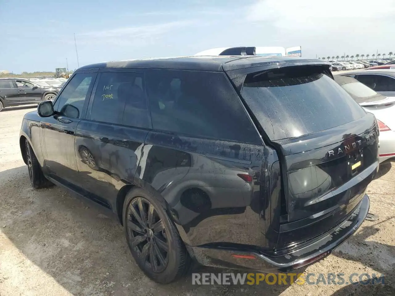 2 fotografías del automóvil dañado SALKP9FU5PA054734 LAND ROVER RANGEROVER 2023