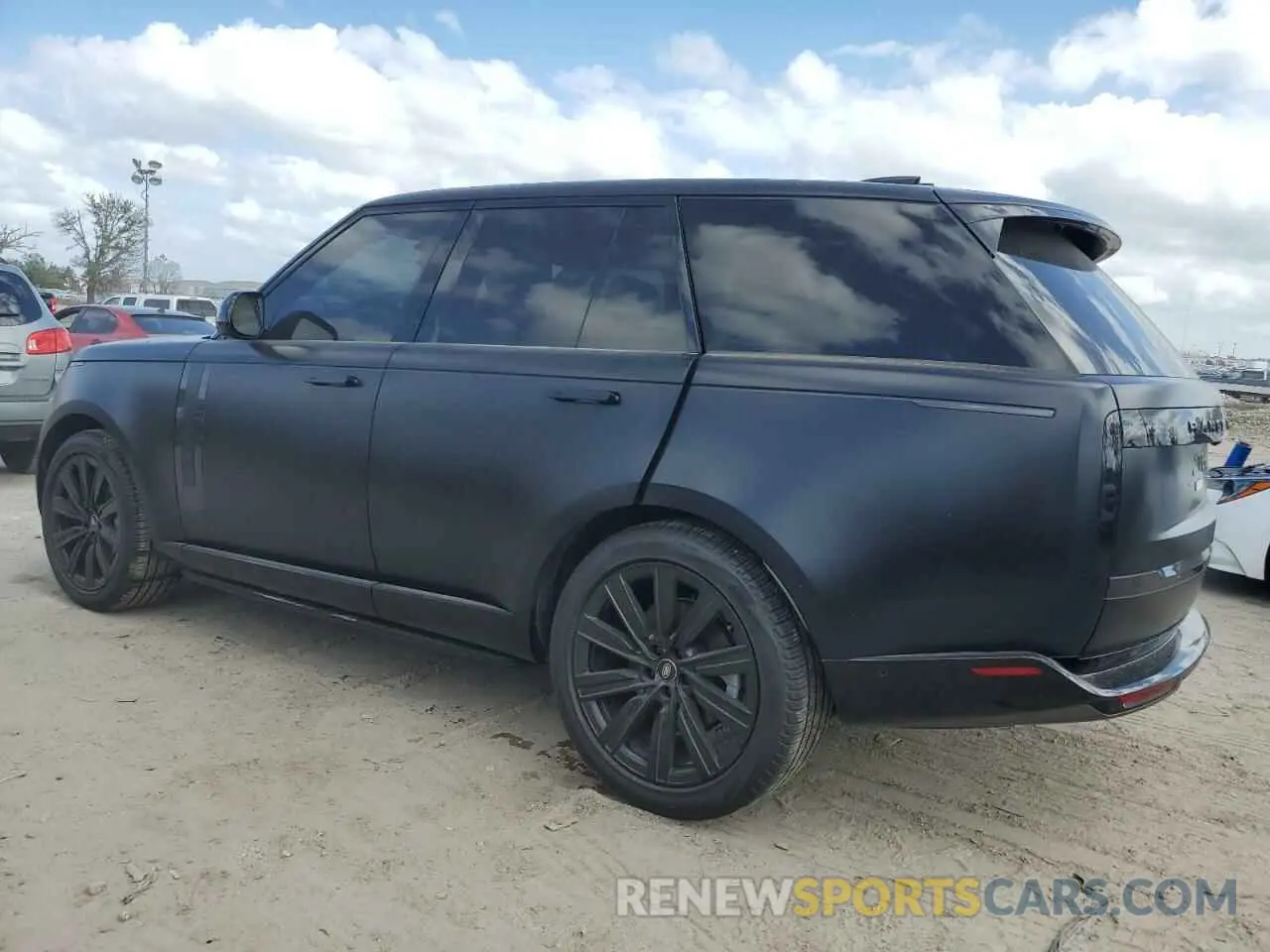 2 fotografías del automóvil dañado SALKP9FU6PA017742 LAND ROVER RANGEROVER 2023