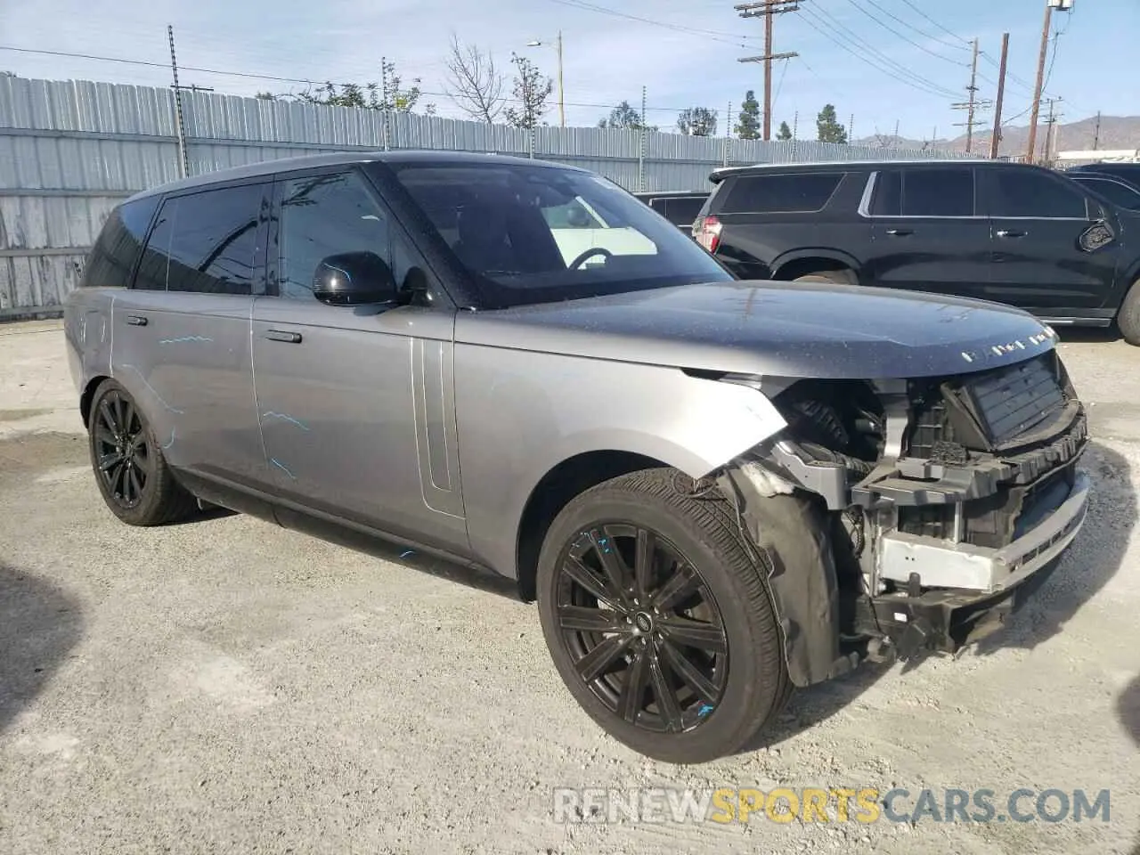 4 fotografías del automóvil dañado SALKPBFU3PA026941 LAND ROVER RANGEROVER 2023