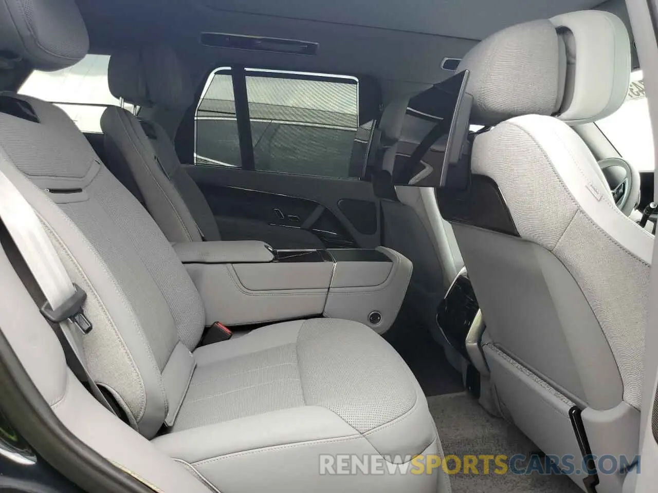 11 fotografías del automóvil dañado SALKU9E79PA036743 LAND ROVER RANGEROVER 2023