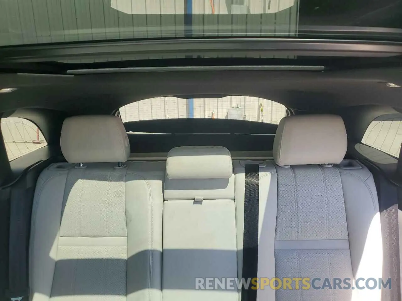 10 fotografías del automóvil dañado SALYT2EU5PA358595 LAND ROVER RANGEROVER 2023