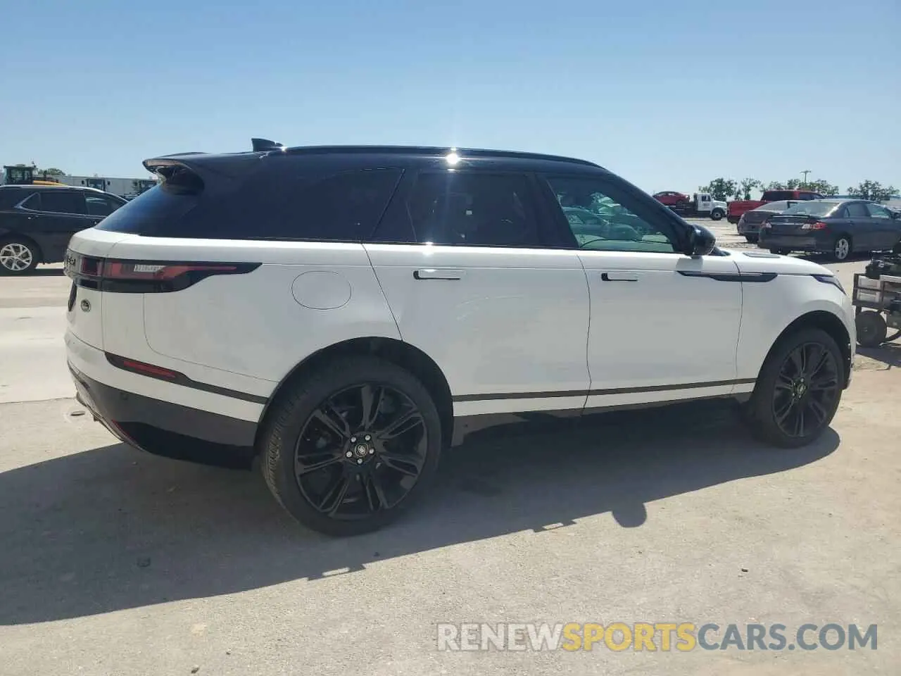 3 fotografías del automóvil dañado SALYT2EU5PA358595 LAND ROVER RANGEROVER 2023