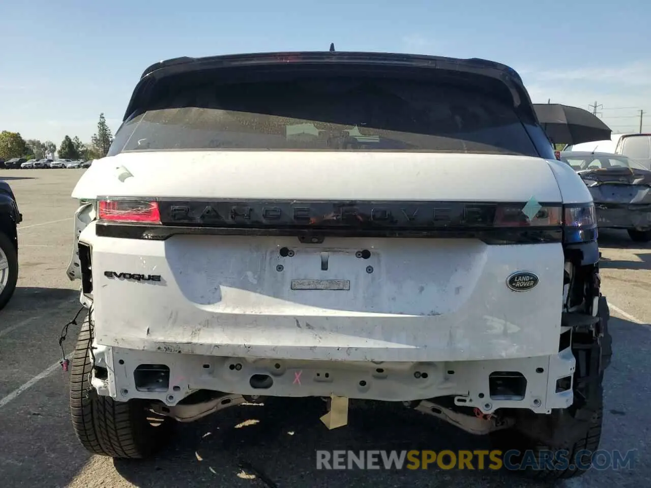 6 fotografías del automóvil dañado SALZT2FX8PH198832 LAND ROVER RANGEROVER 2023