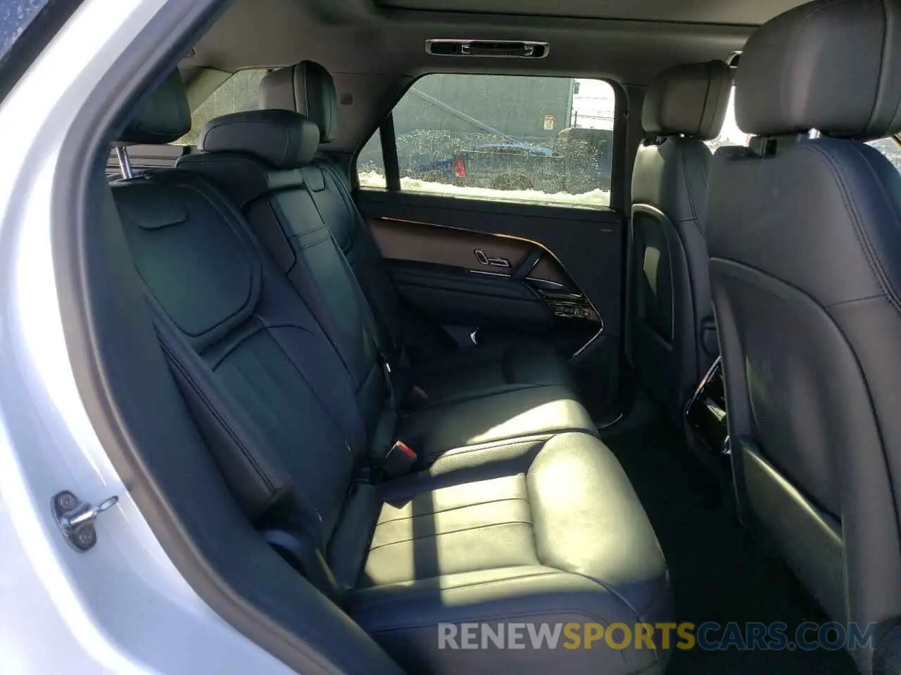 11 fotografías del automóvil dañado SAL1P9EU2RA407432 LAND ROVER RANGEROVER 2024