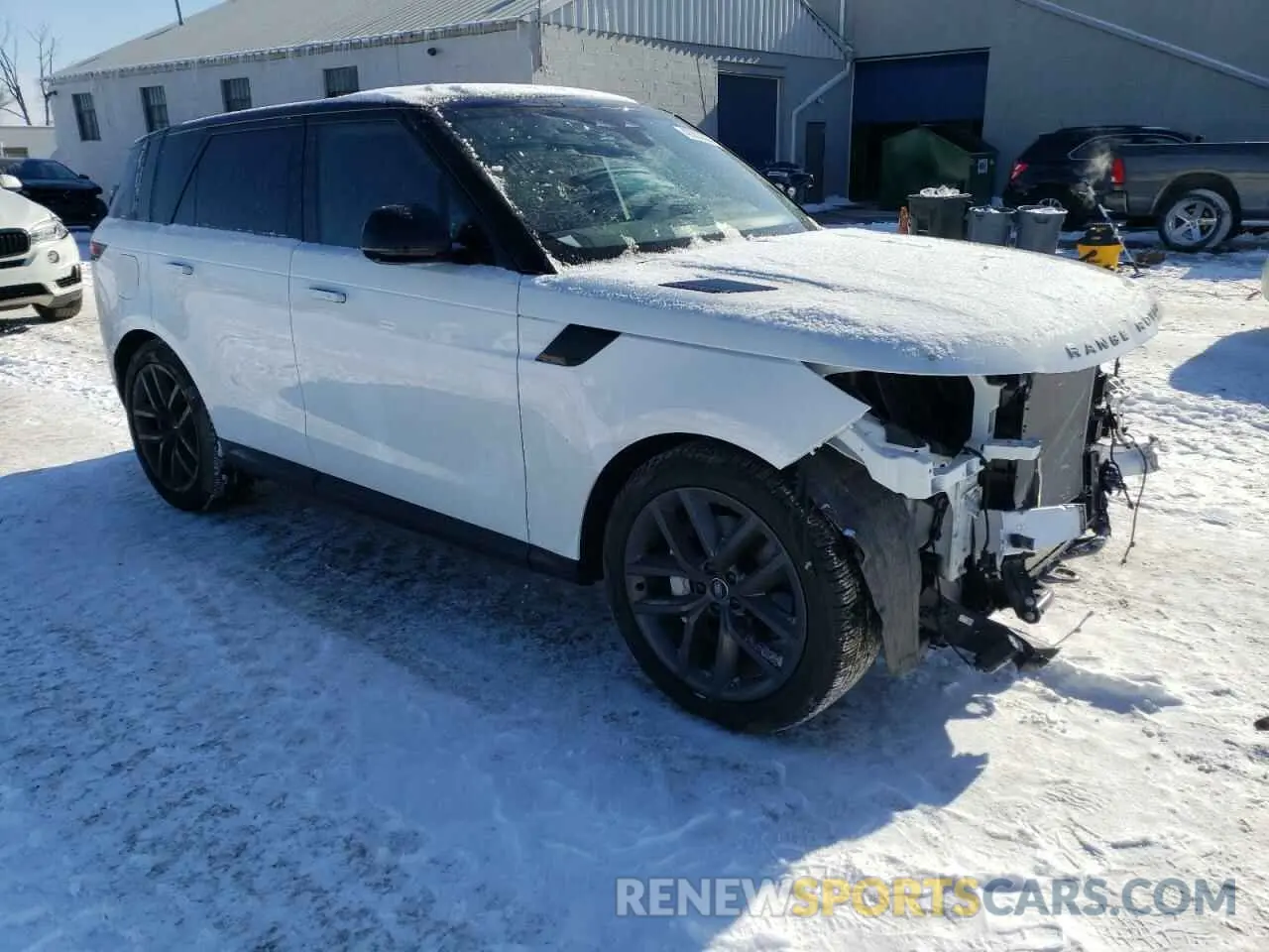 4 fotografías del automóvil dañado SAL1P9EU2RA407432 LAND ROVER RANGEROVER 2024