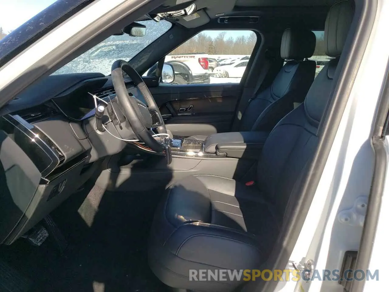 7 fotografías del automóvil dañado SAL1P9EU2RA407432 LAND ROVER RANGEROVER 2024