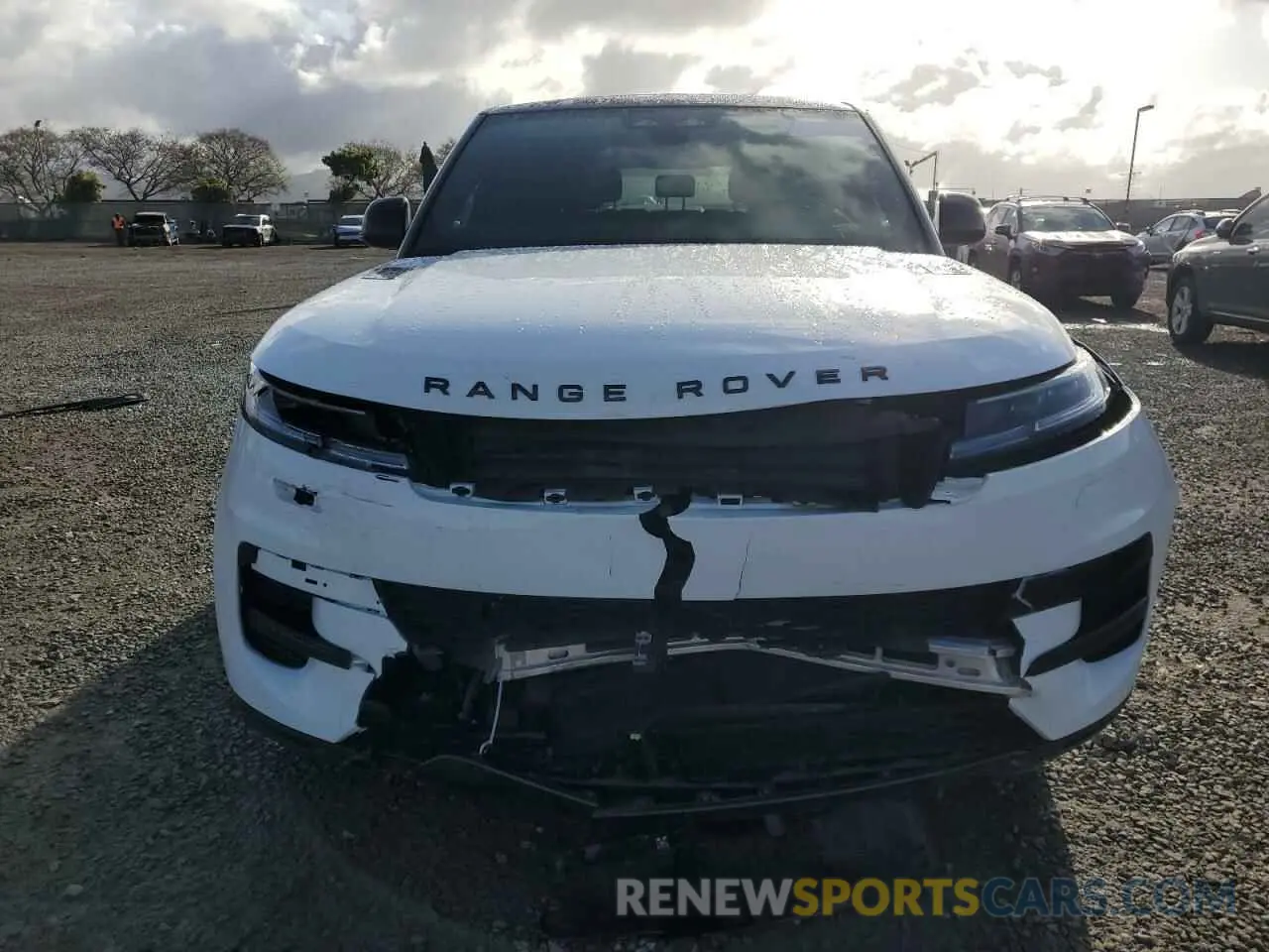 5 fotografías del automóvil dañado SAL1P9EU9RA159907 LAND ROVER RANGEROVER 2024
