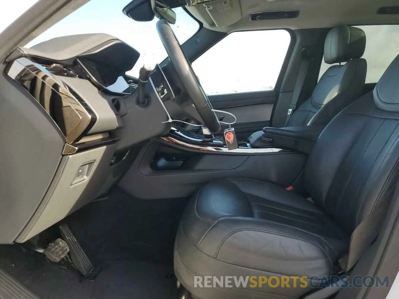 7 fotografías del automóvil dañado SAL1P9EU9RA159907 LAND ROVER RANGEROVER 2024