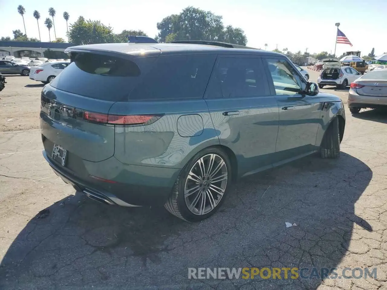3 fotografías del automóvil dañado SAL1P9EU9RA181549 LAND ROVER RANGEROVER 2024