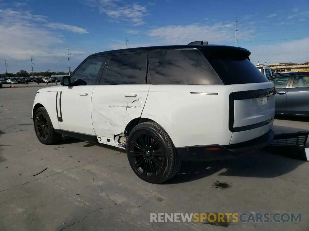 2 fotografías del automóvil dañado SALKP9E9XRA252466 LAND ROVER RANGEROVER 2024