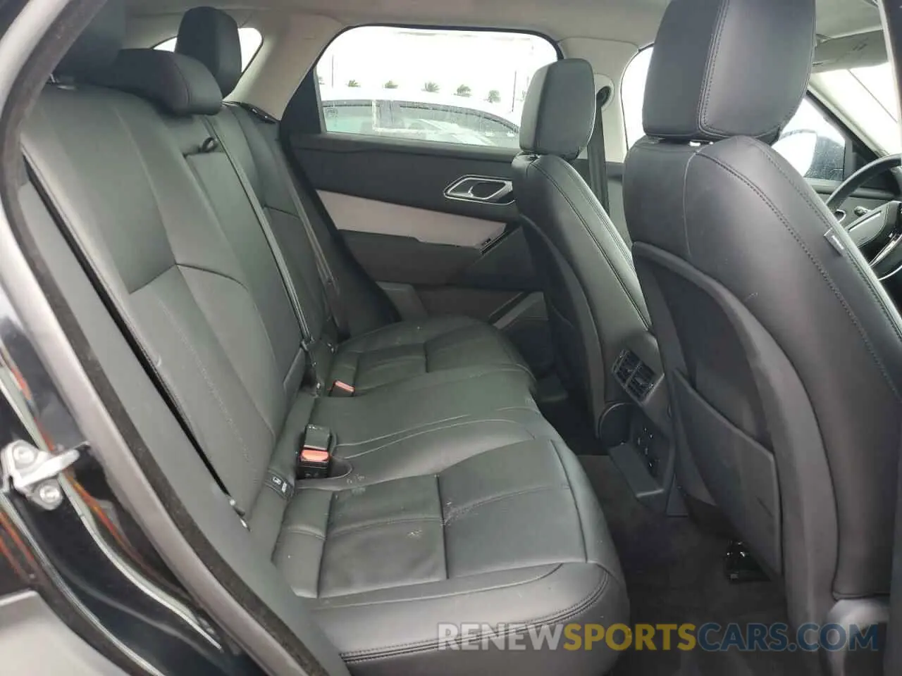 10 fotografías del automóvil dañado SALYJ2EX4RA385399 LAND ROVER RANGEROVER 2024