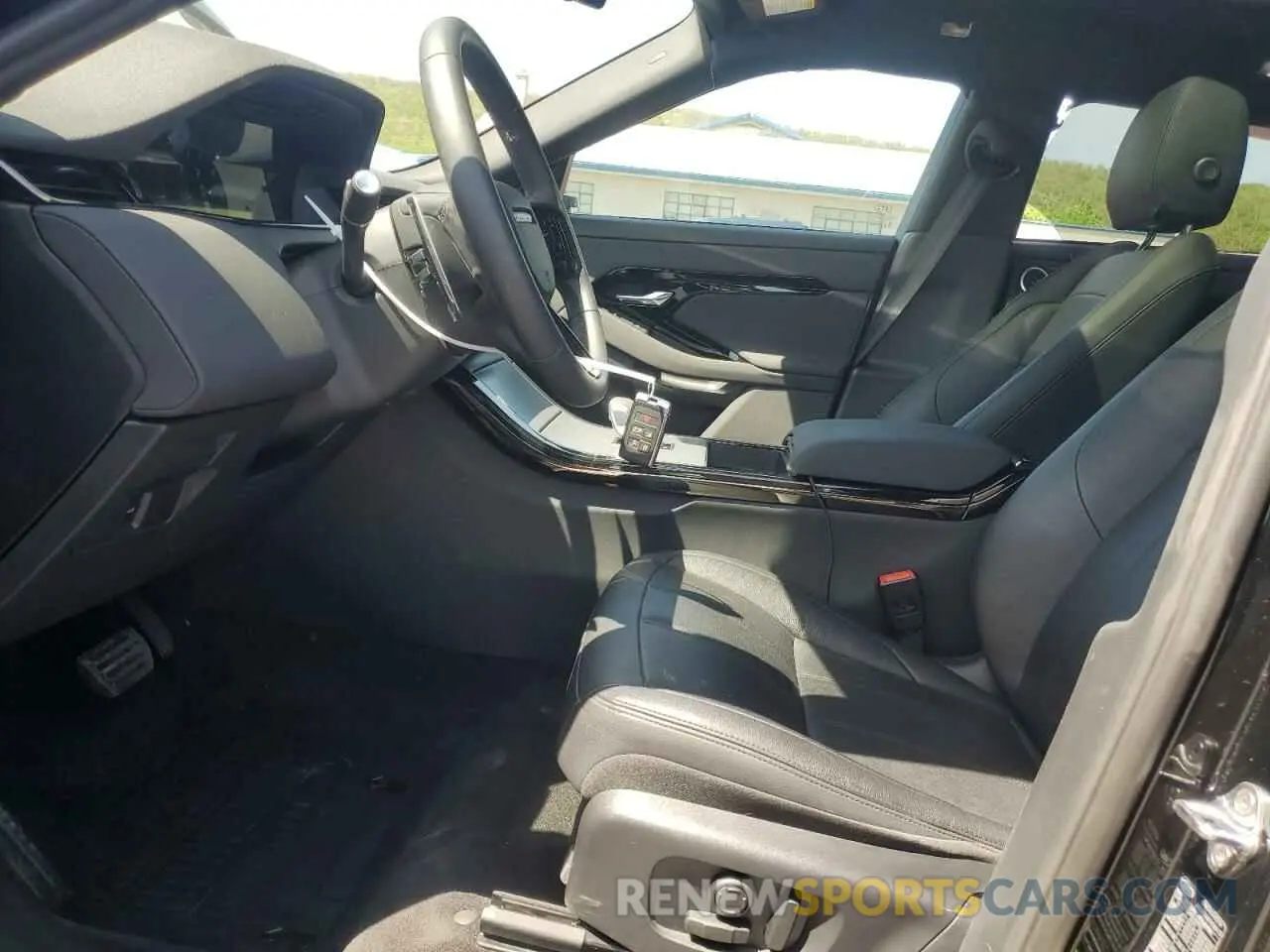7 fotografías del automóvil dañado SALZJ2FX9RH235606 LAND ROVER RANGEROVER 2024
