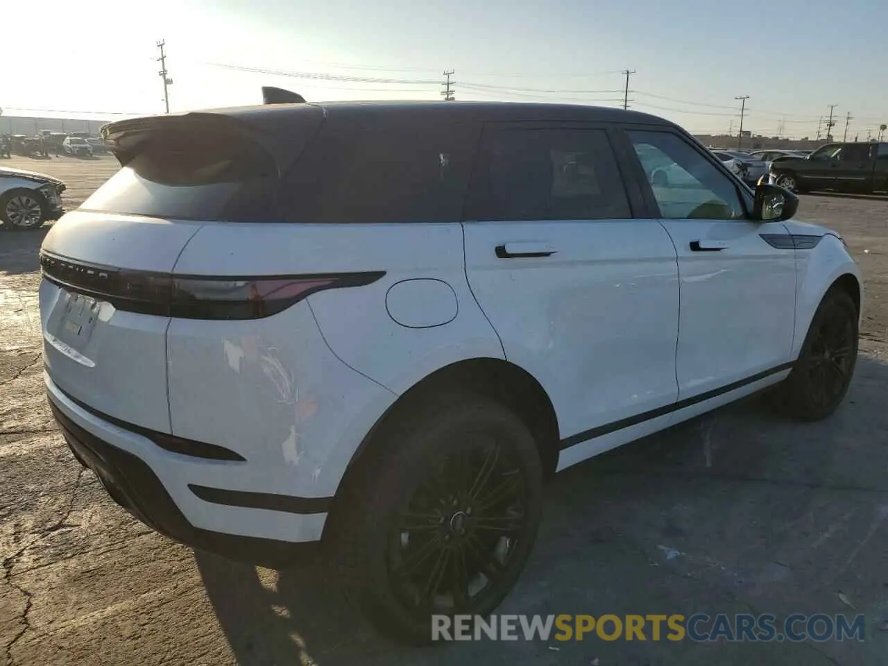3 fotografías del automóvil dañado SALZJ2FXXRH243973 LAND ROVER RANGEROVER 2024