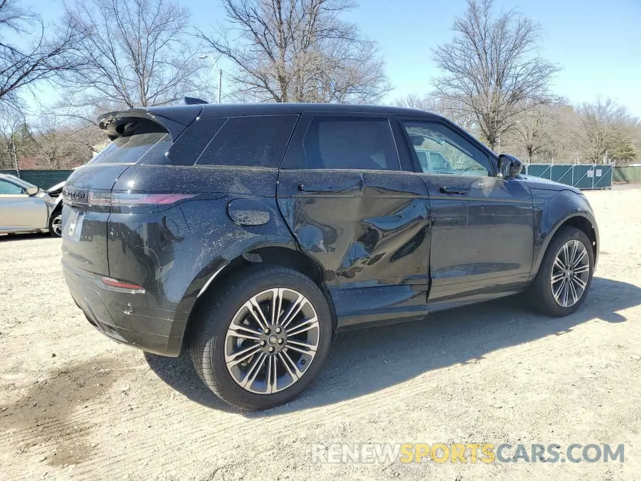 3 fotografías del automóvil dañado SALZL2FX1RH243547 LAND ROVER RANGEROVER 2024