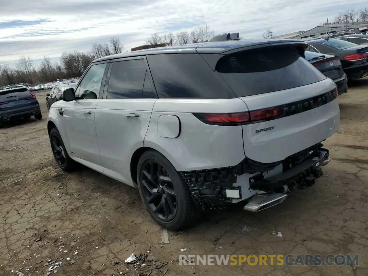 2 fotografías del automóvil dañado SAL119F49SA423066 LAND ROVER RANGEROVER 2025