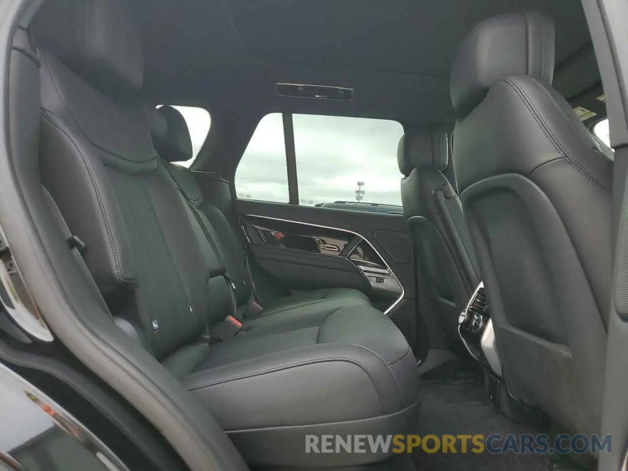 11 fotografías del automóvil dañado SALKP9E92SA267985 LAND ROVER RANGEROVER 2025