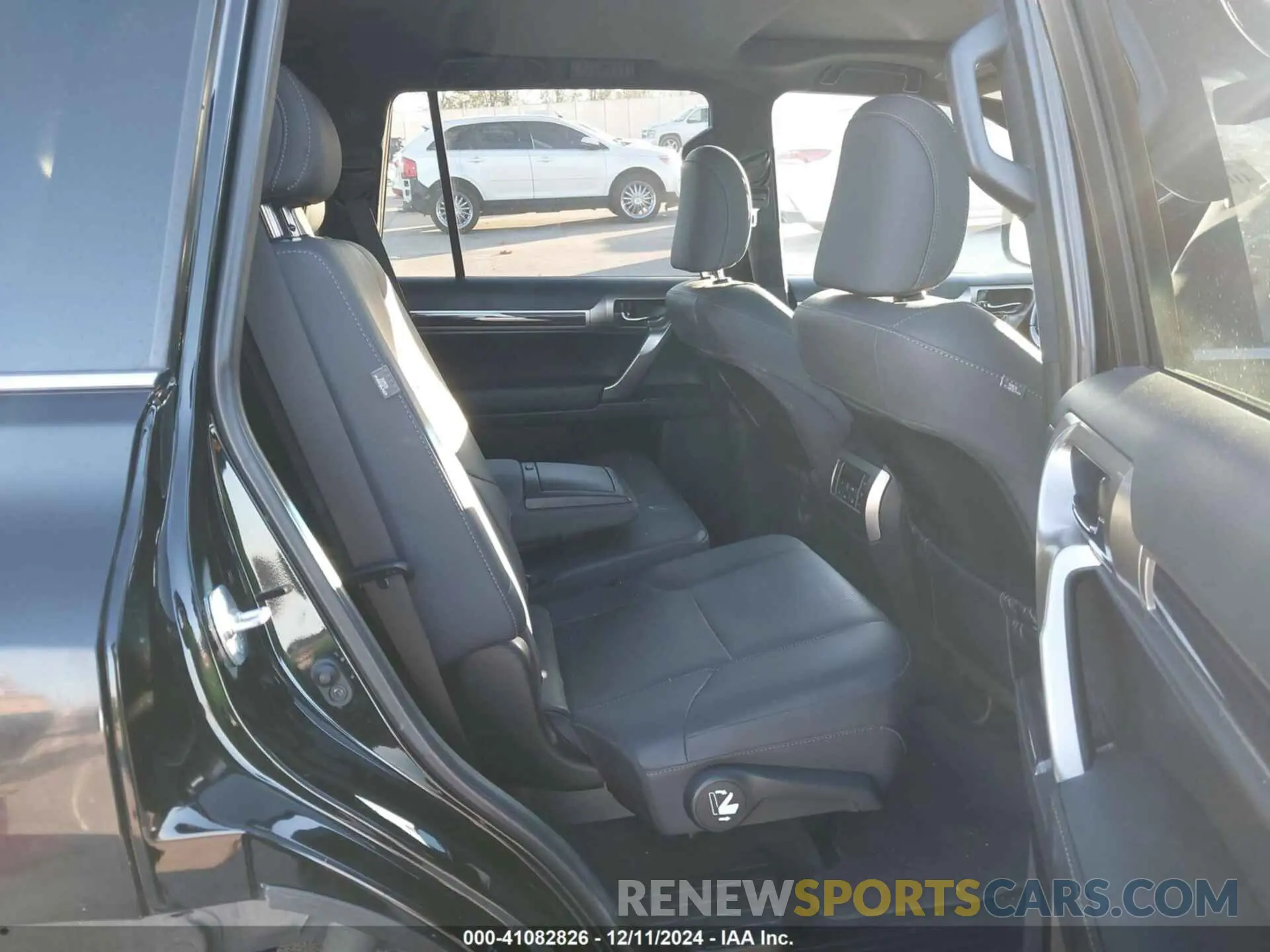 8 fotografías del automóvil dañado JTJAM7BX7M5303567 LEXUS 460 2021