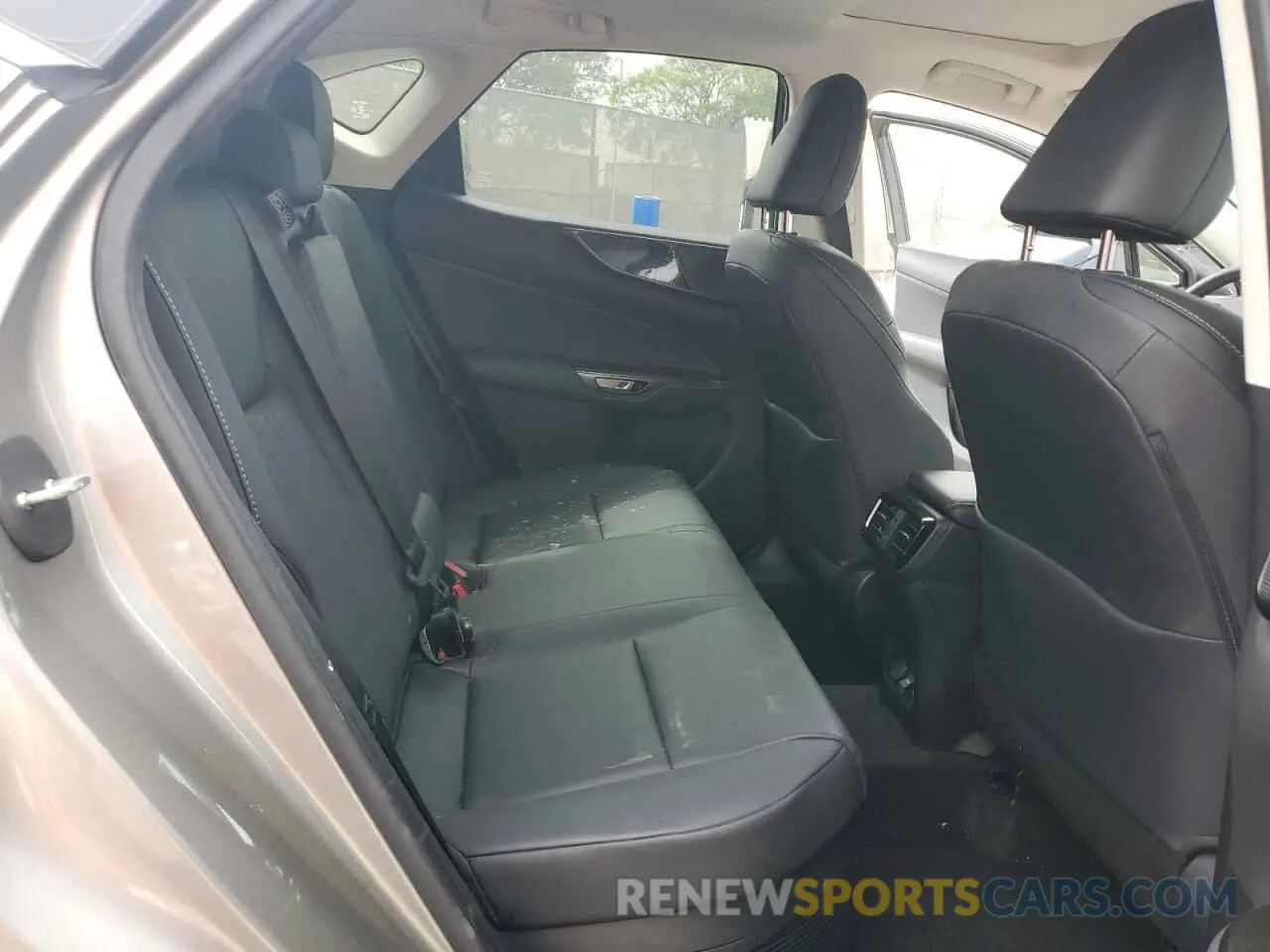 11 fotografías del automóvil dañado JTJAKCEZ2P5006691 LEXUS CT 2022