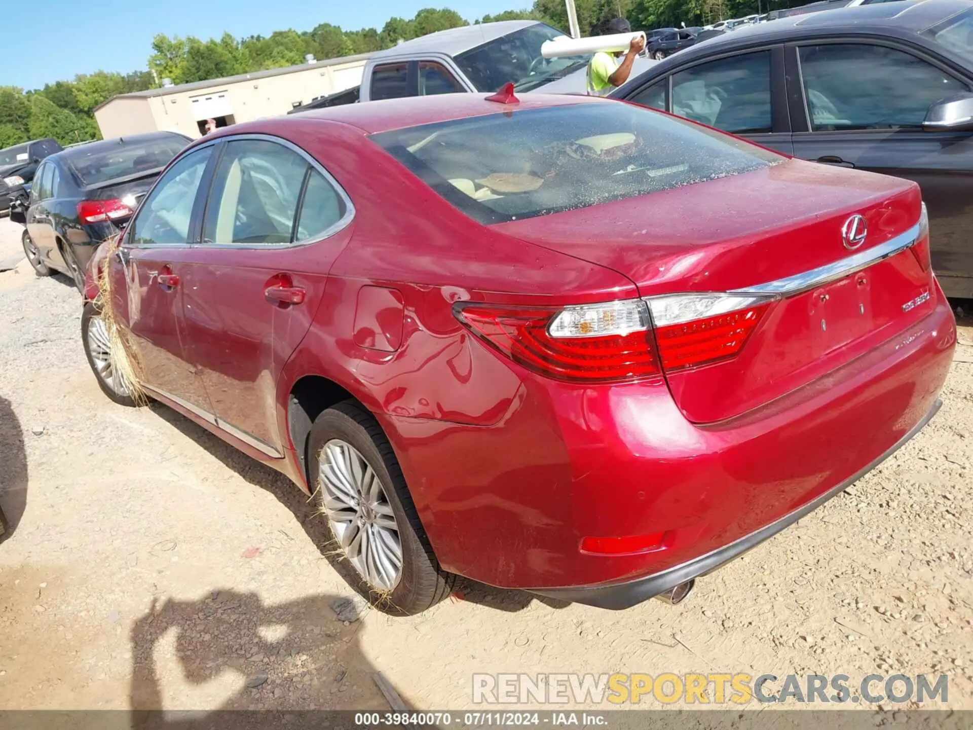 3 fotografías del automóvil dañado JTHBK1GG0E2146162 LEXUS ES 2014