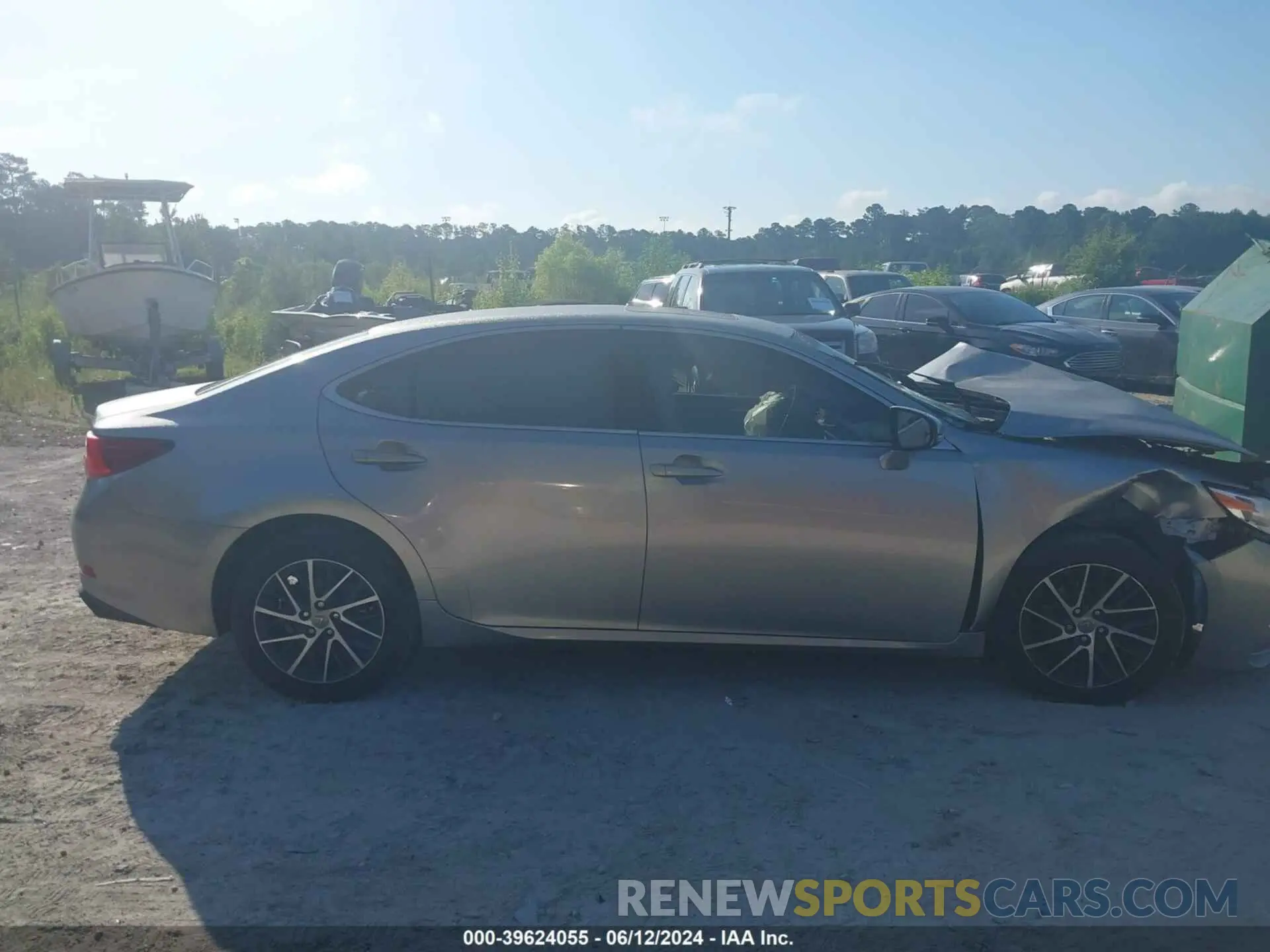 12 fotografías del automóvil dañado JTHBK1GG0H2248811 LEXUS ES 2017