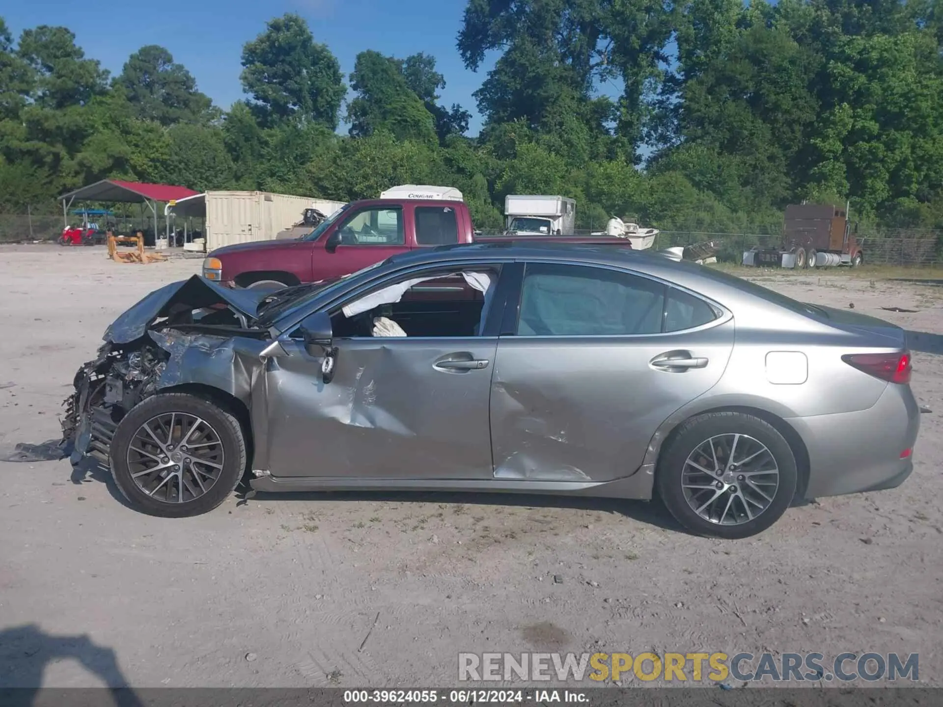 13 fotografías del automóvil dañado JTHBK1GG0H2248811 LEXUS ES 2017