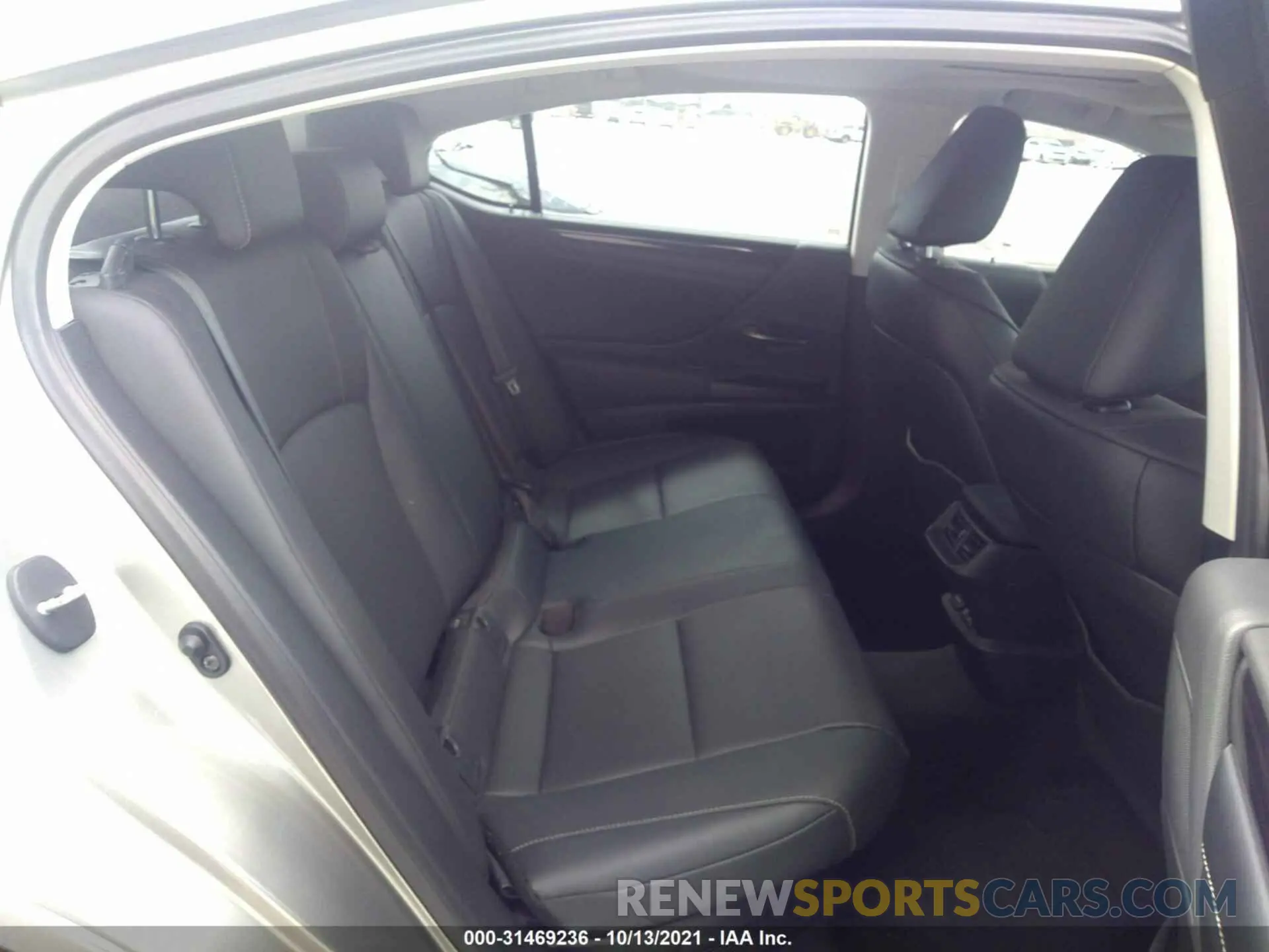 8 fotografías del automóvil dañado 58AB21B14KU003840 LEXUS ES 2019