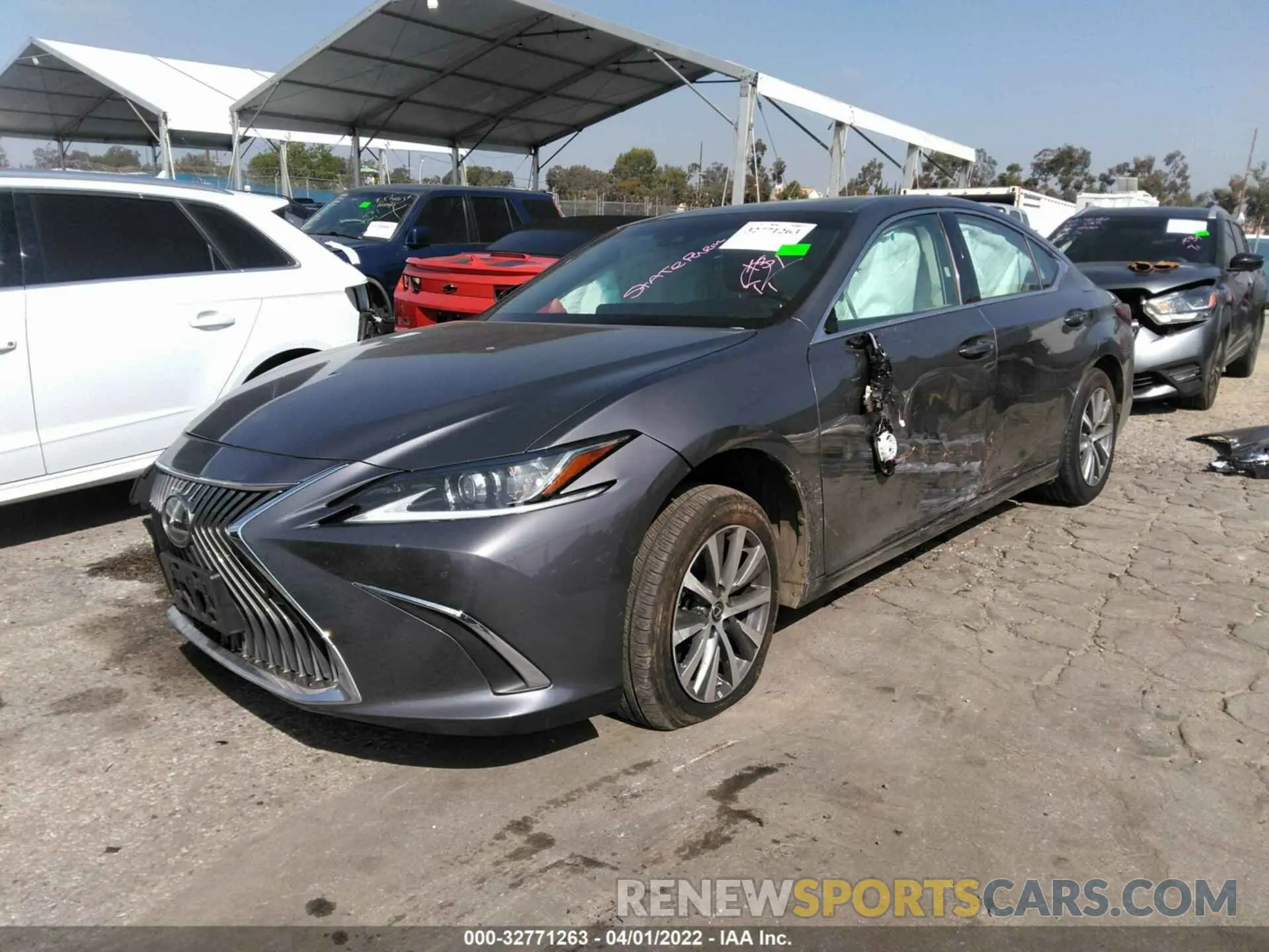2 fotografías del automóvil dañado 58ABZ1B10KU048043 LEXUS ES 2019