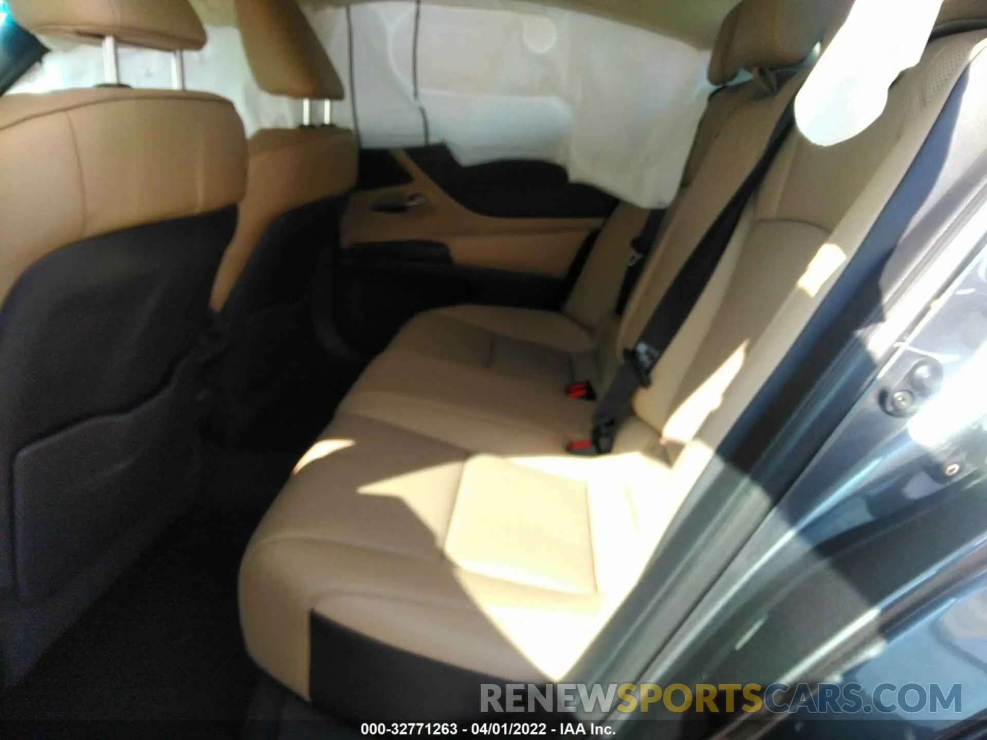 8 fotografías del automóvil dañado 58ABZ1B10KU048043 LEXUS ES 2019