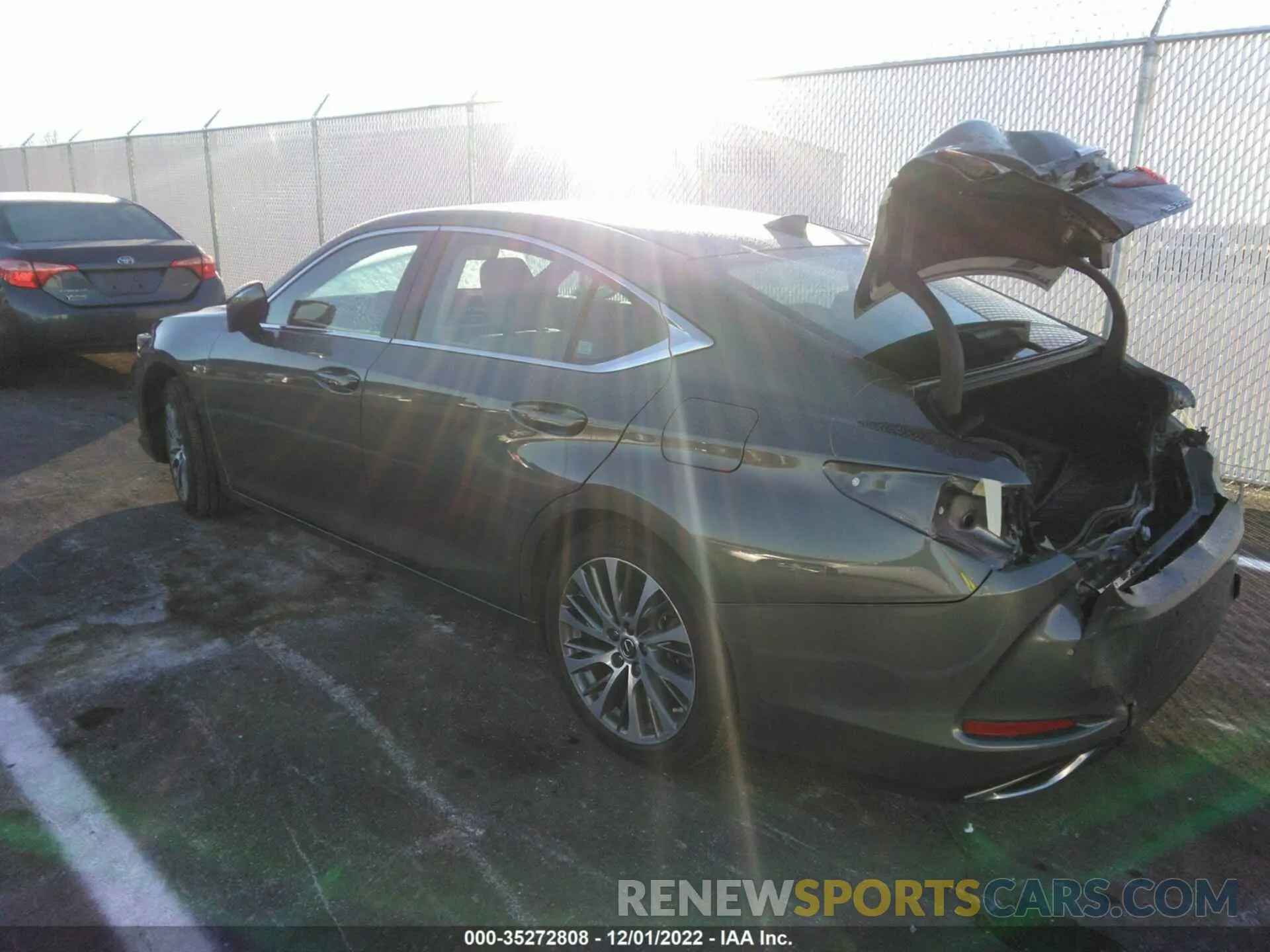 3 fotografías del automóvil dañado 58ABZ1B11KU007260 LEXUS ES 2019