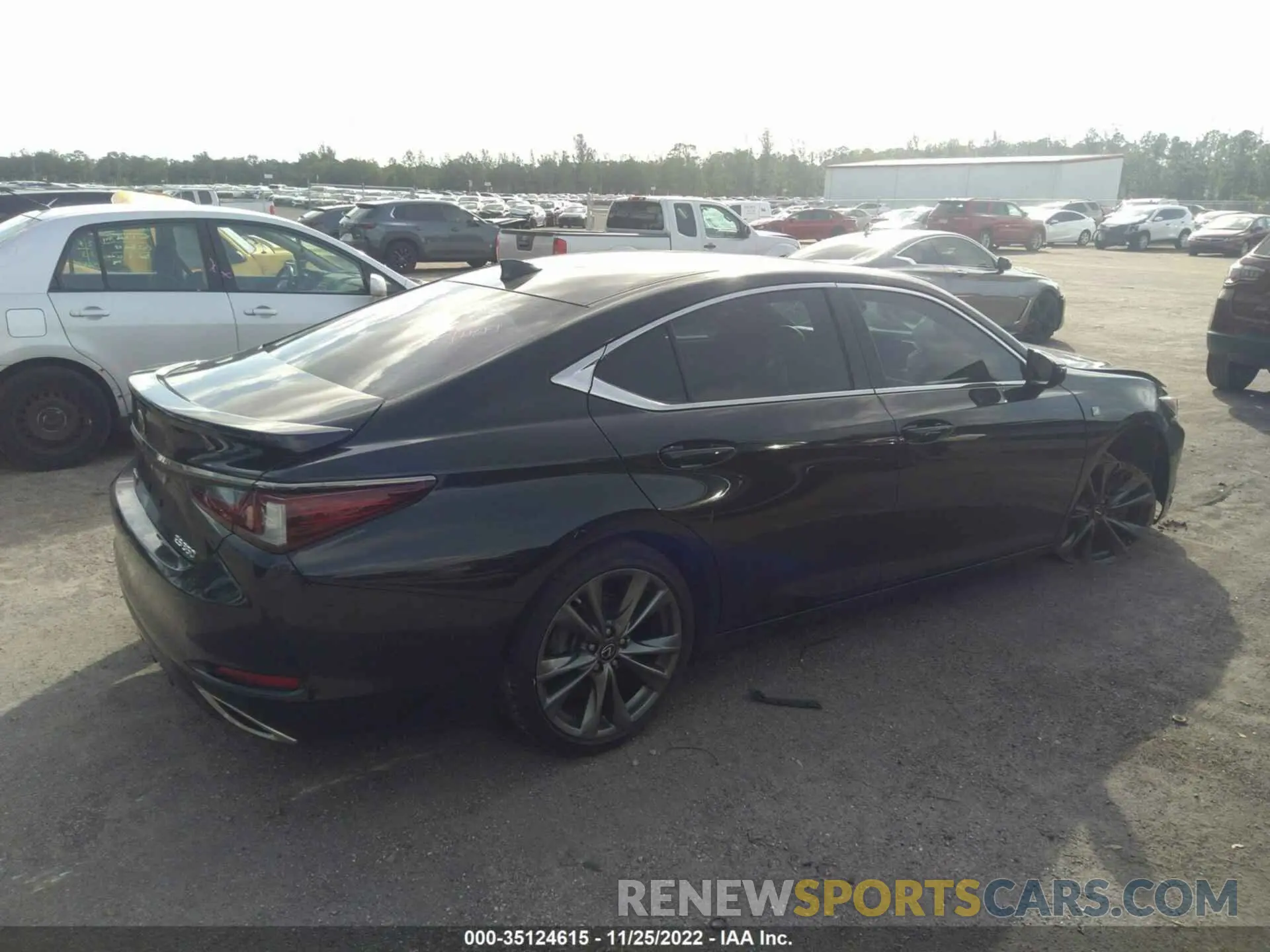 4 fotografías del automóvil dañado 58ABZ1B13KU027266 LEXUS ES 2019