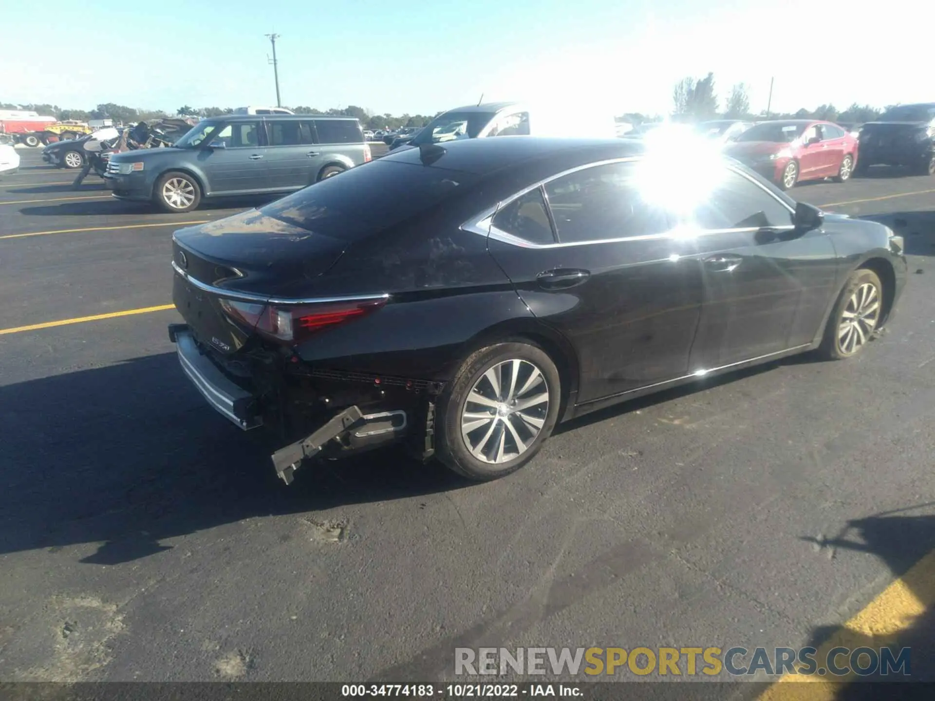 4 fotografías del automóvil dañado 58ABZ1B15KU049379 LEXUS ES 2019