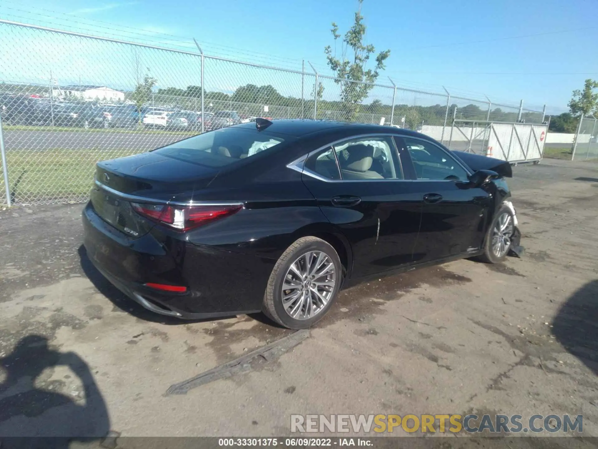 4 fotografías del automóvil dañado 58ABZ1B16KU013281 LEXUS ES 2019