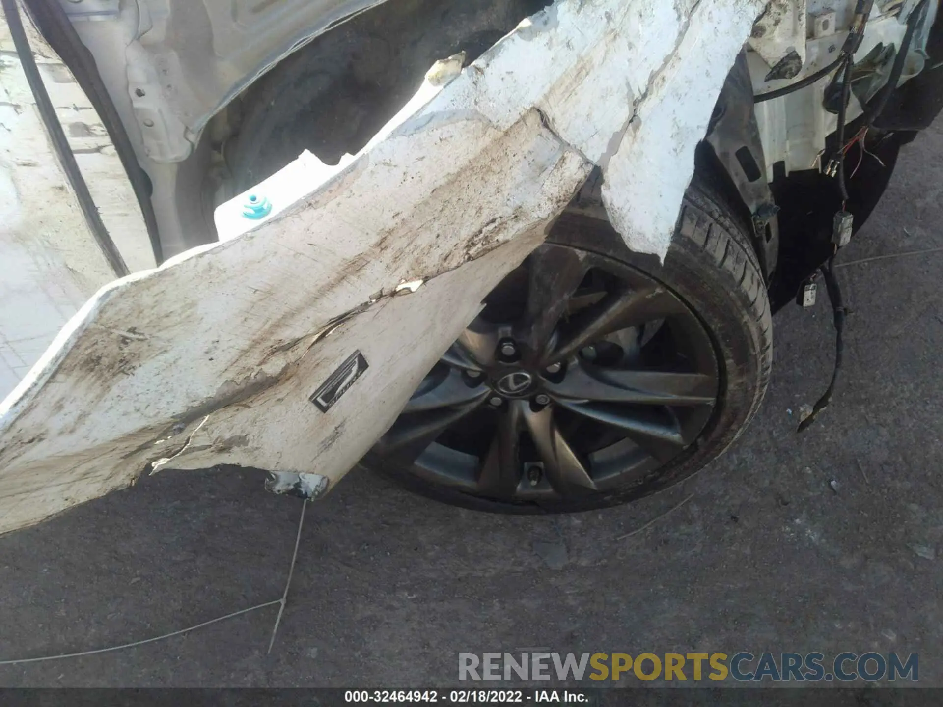13 fotografías del automóvil dañado 58ABZ1B16KU025169 LEXUS ES 2019