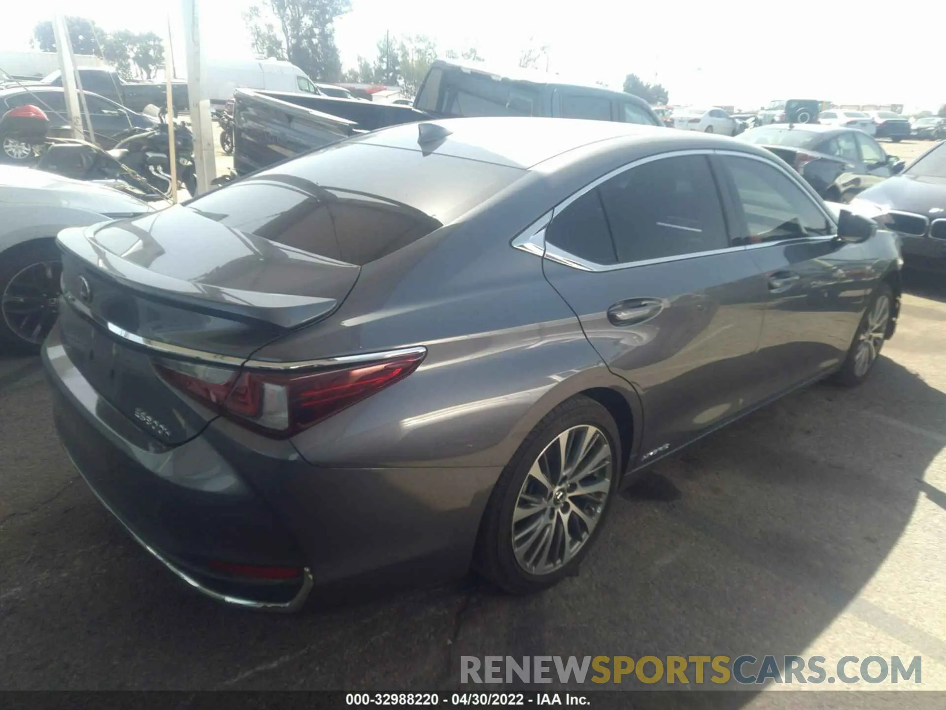 4 fotografías del automóvil dañado JTHB21B14K2035645 LEXUS ES 2019