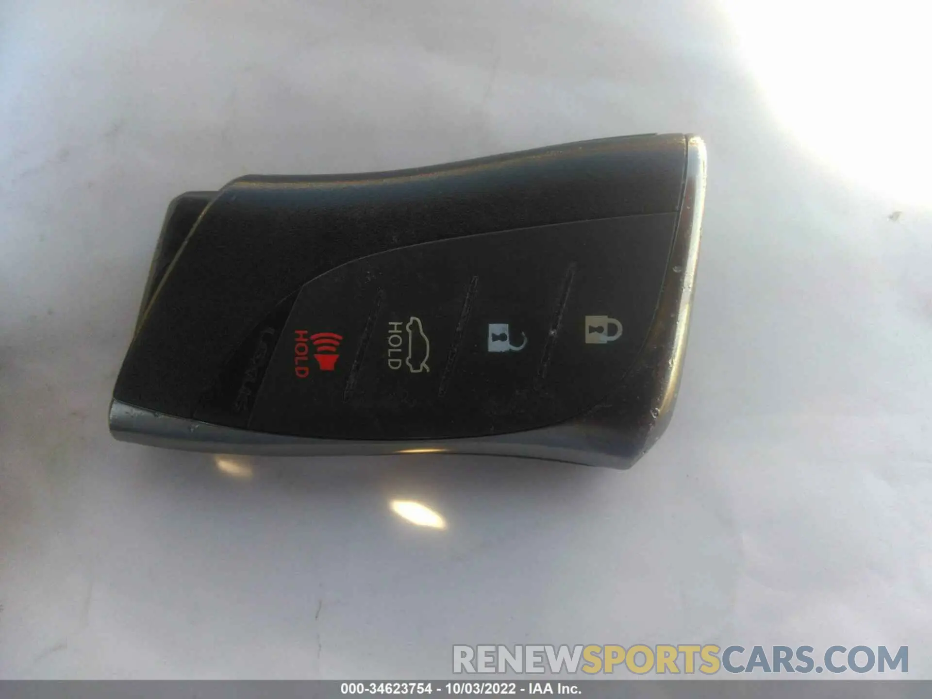 11 fotografías del automóvil dañado JTHBZ1B11K2001321 LEXUS ES 2019