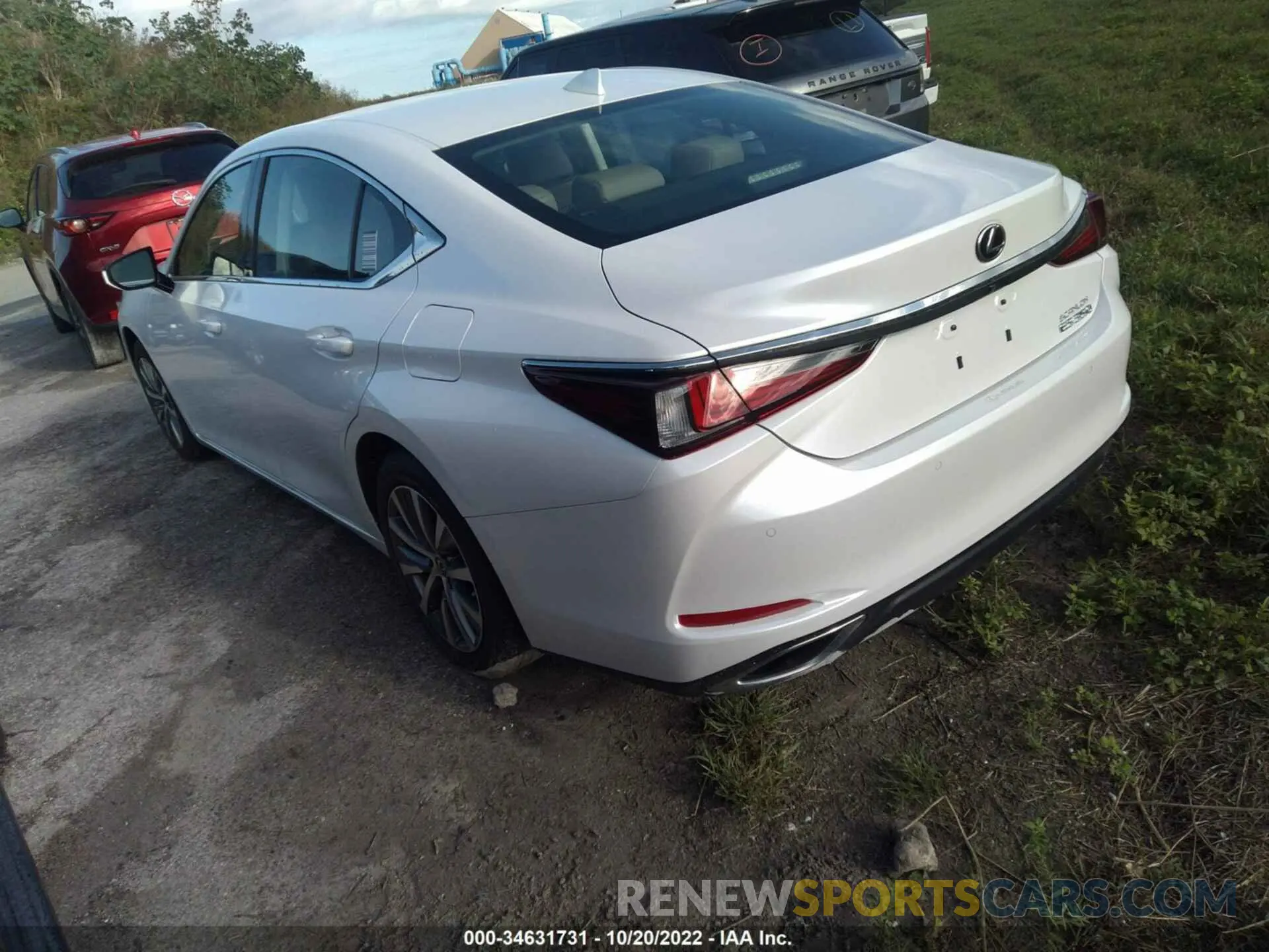 3 fotografías del automóvil dañado 58ADZ1B10LU066858 LEXUS ES 2020
